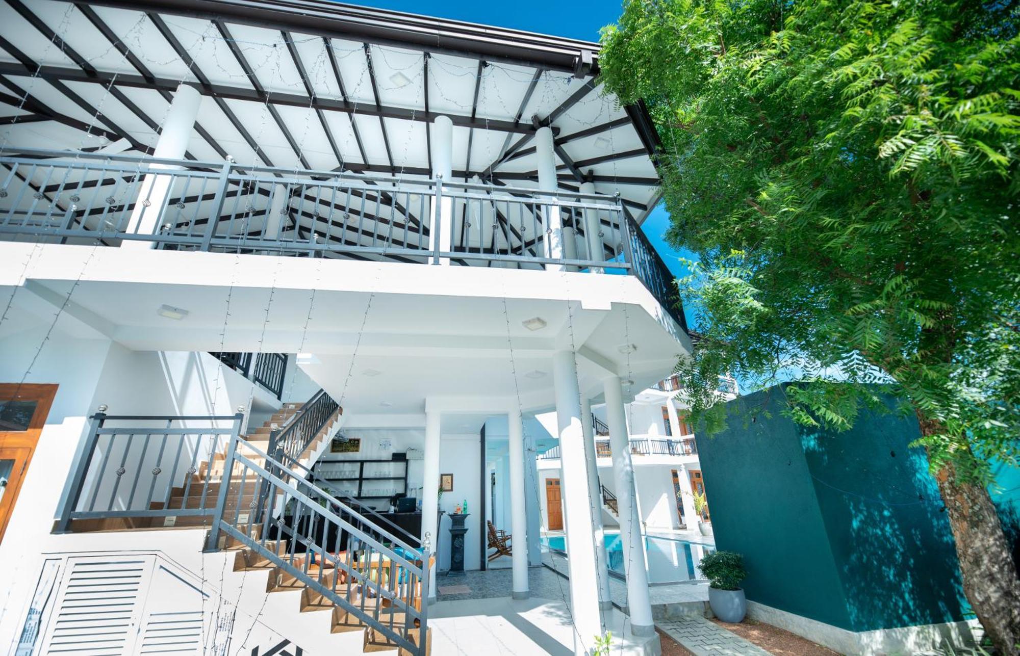 Teya Beach Hotel Ahangama Εξωτερικό φωτογραφία
